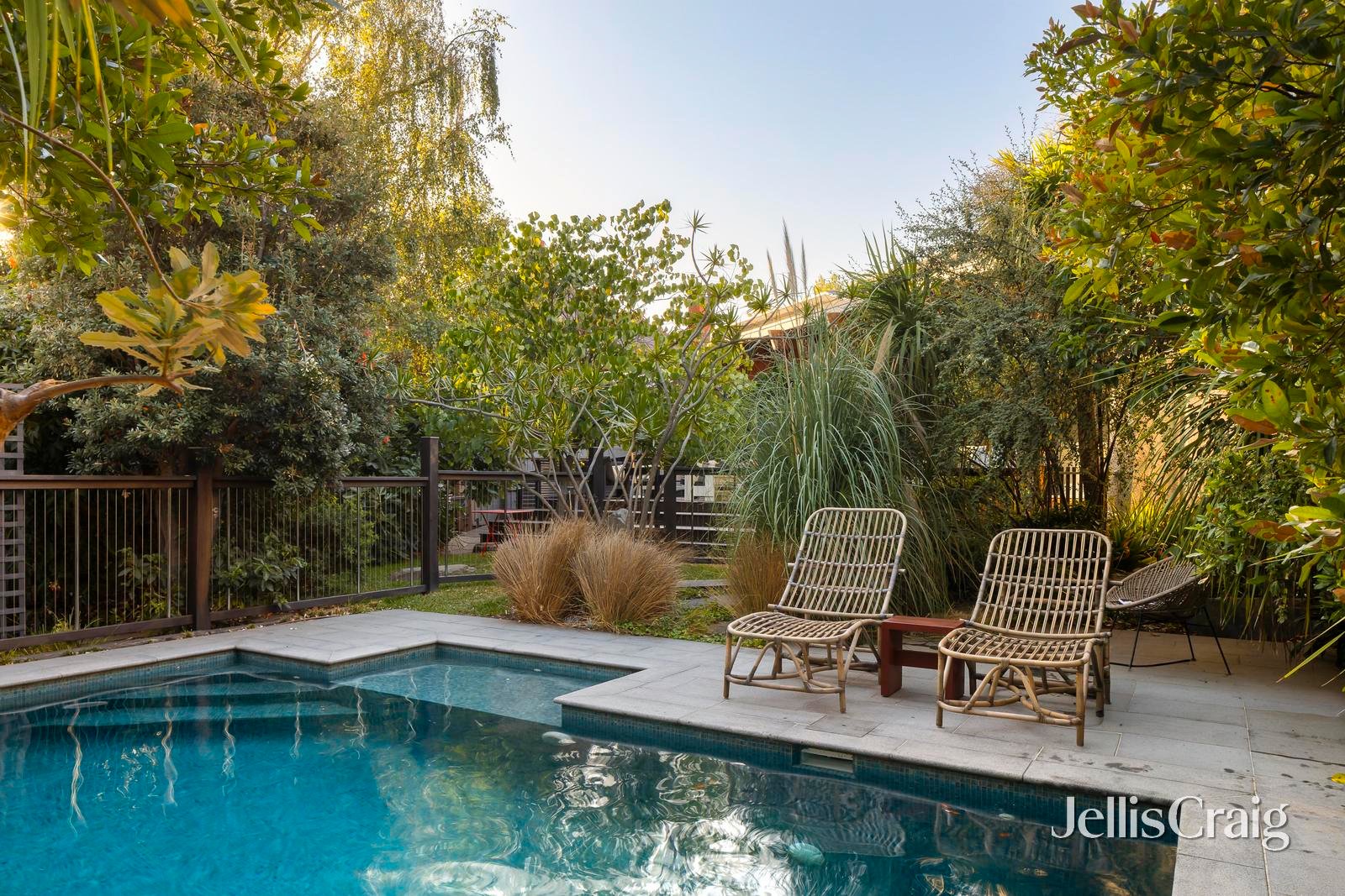 25 Avoca Avenue, Elwood image 6