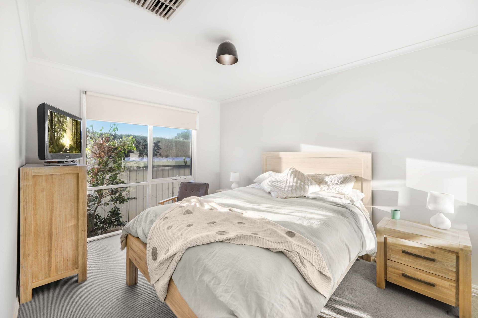 2/5 Beaufort Road, Croydon image 5