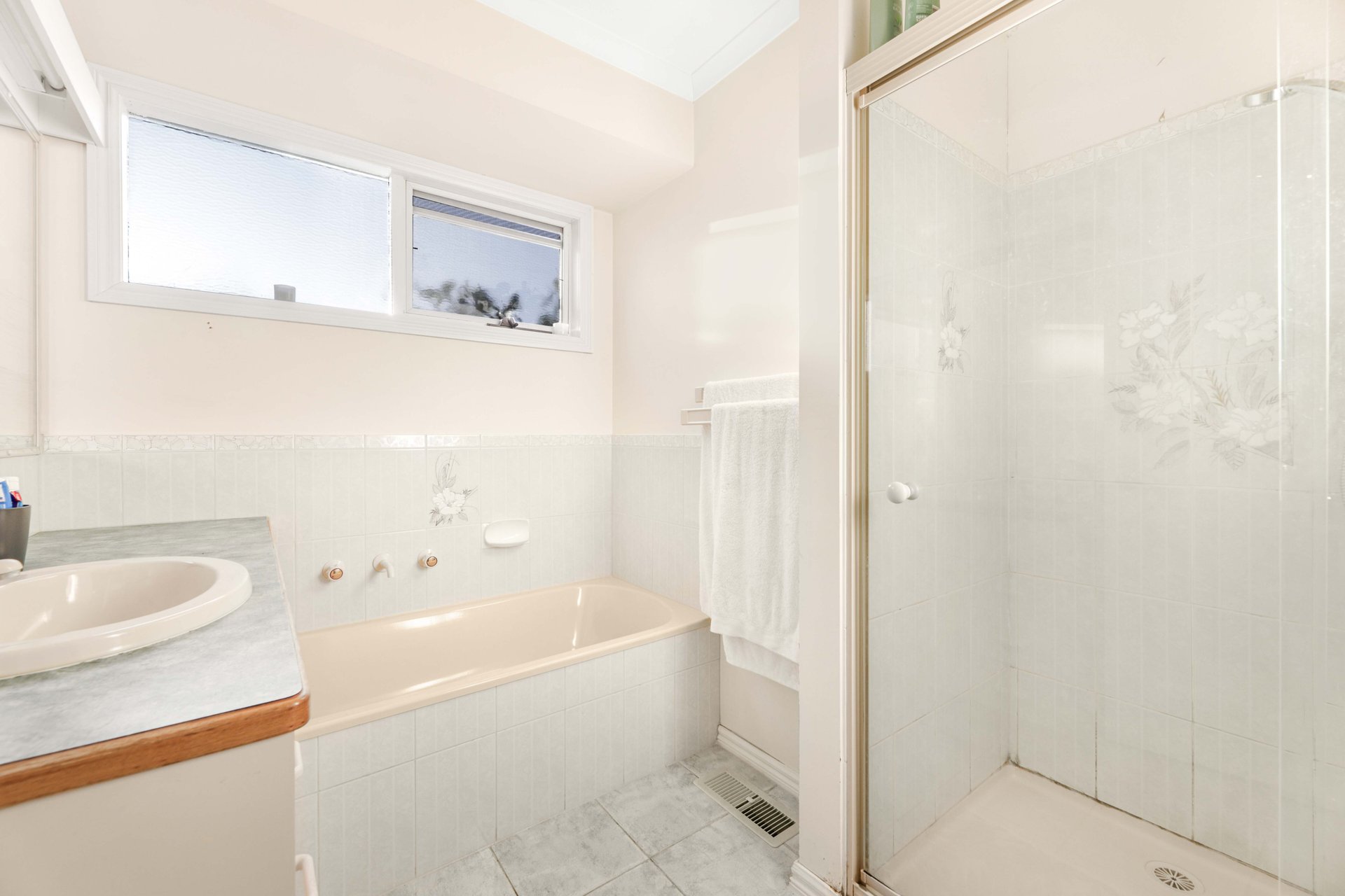 2/5 Beaufort Road, Croydon image 8