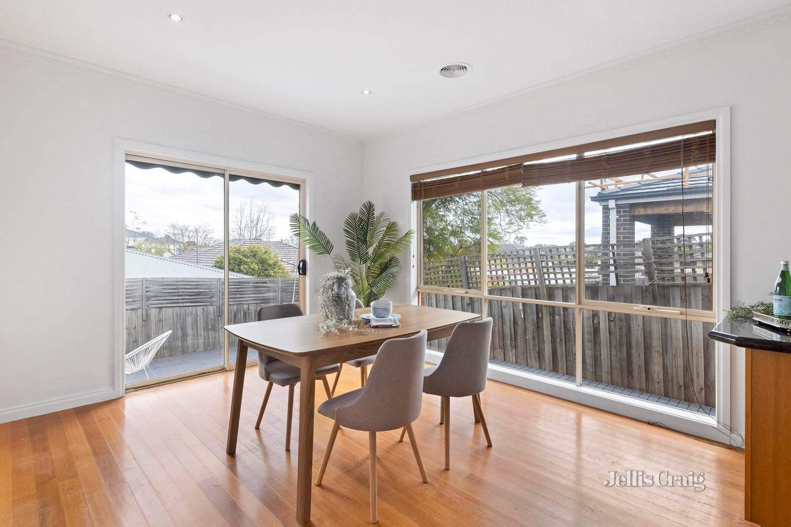 2/5 Belvedere Avenue, Doncaster East image 4