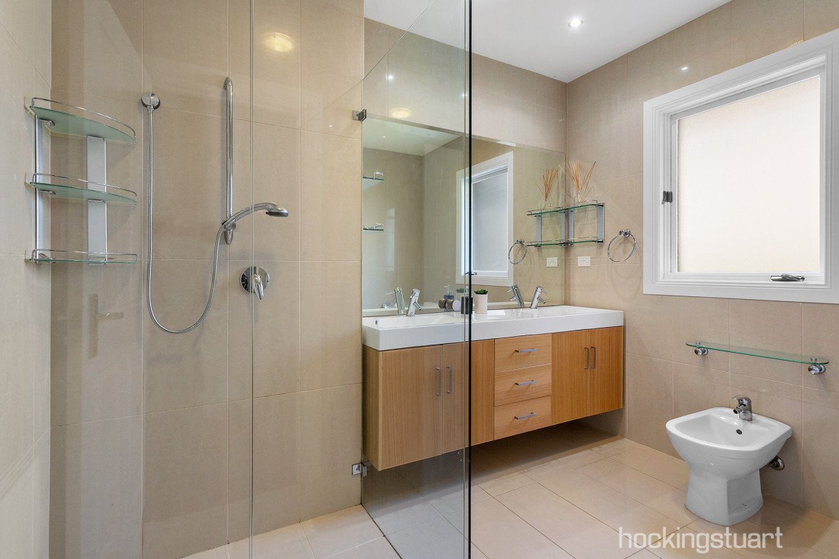 25 Bentley Street, Surrey Hills image 9