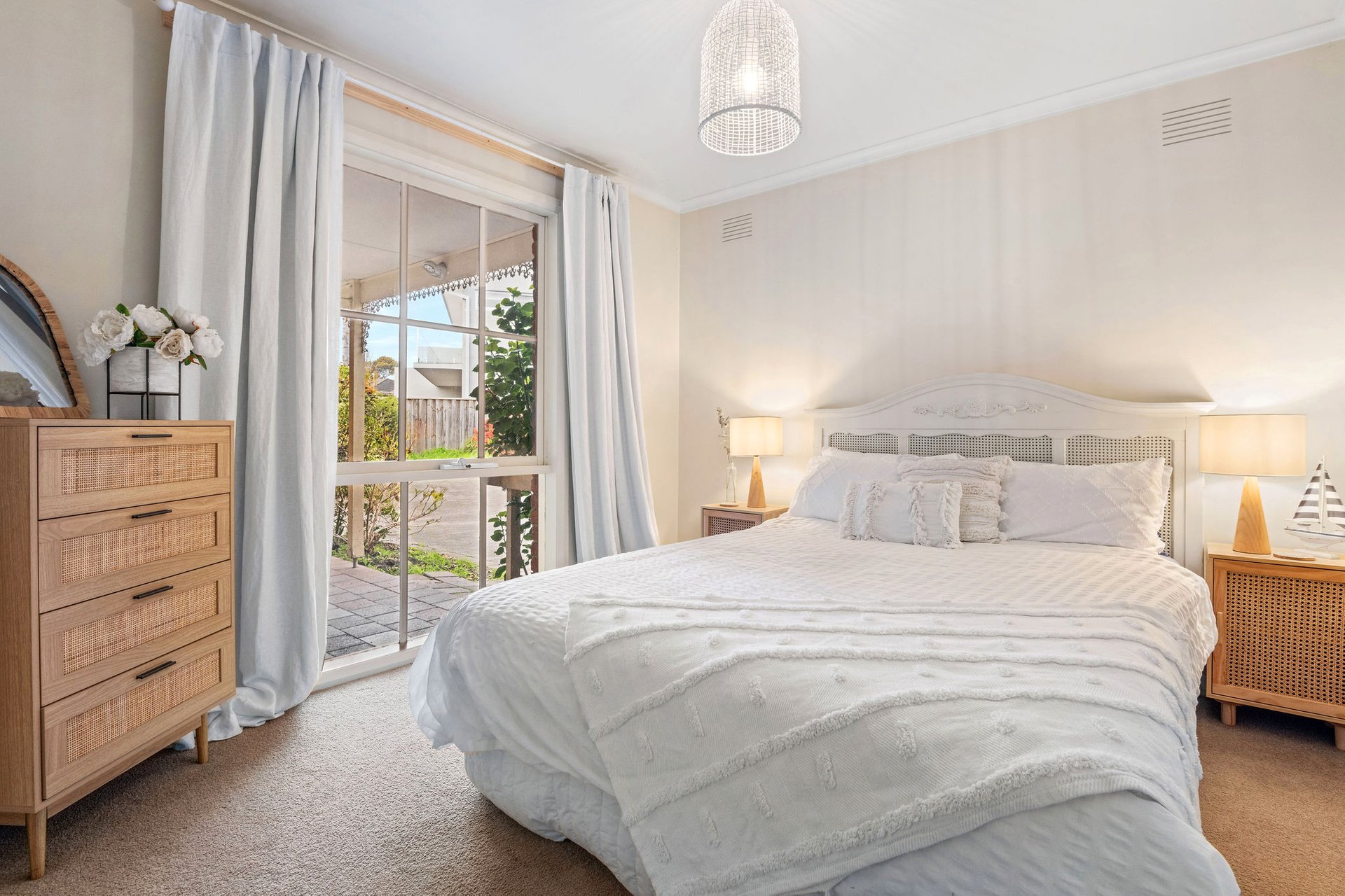 Property Gallery Thumbnail 3