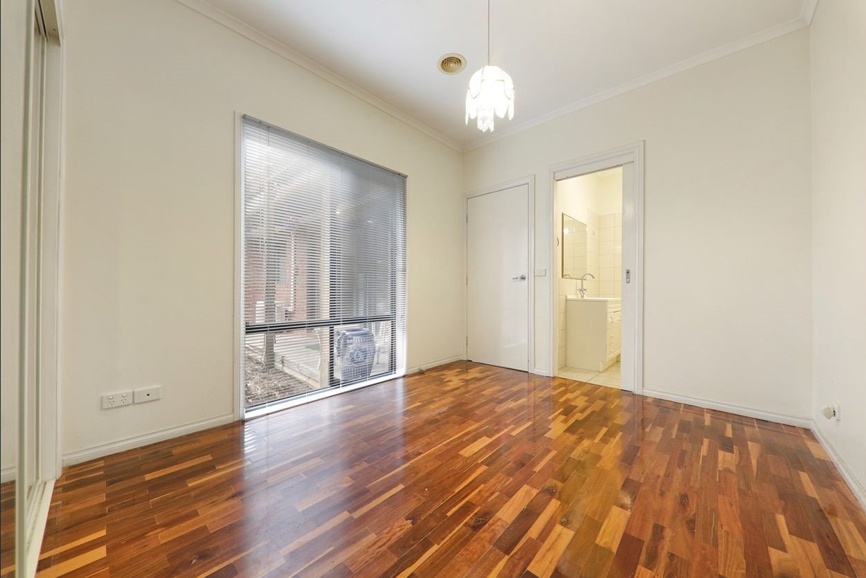 25 Bossington Street, Oakleigh South image 5