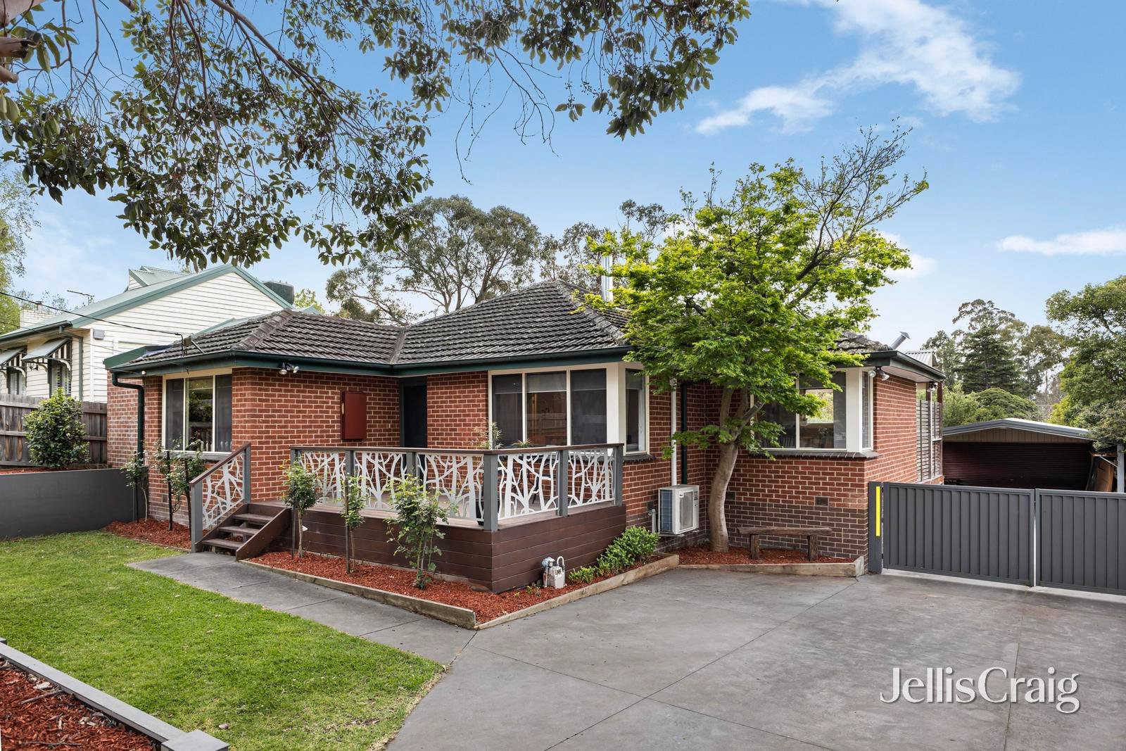 25 Boyana Crescent, Croydon image 1