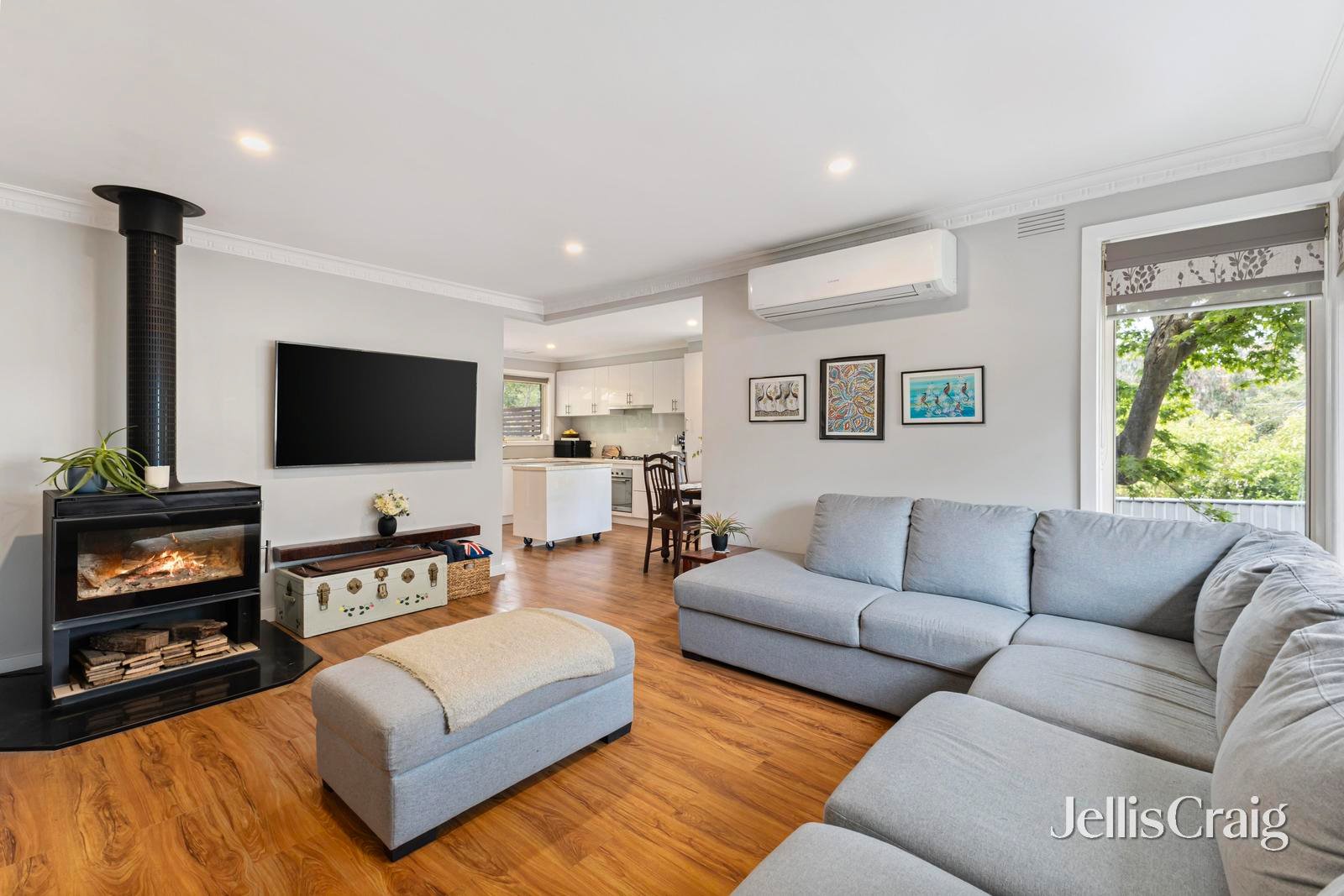 25 Boyana Crescent, Croydon image 2