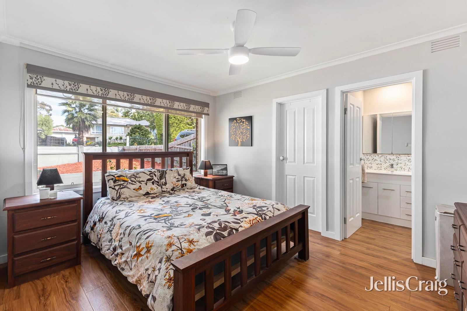 25 Boyana Crescent, Croydon image 5