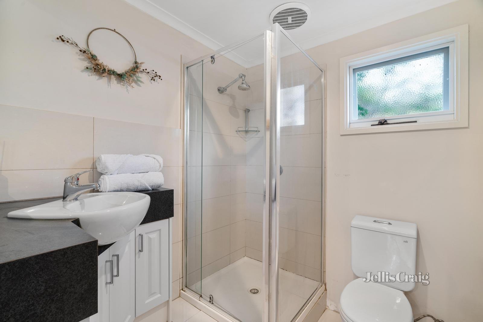 2/5 Brambleberry Lane, Chirnside Park image 8