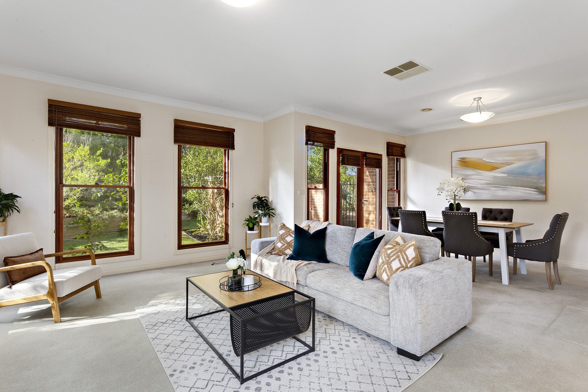 25 Brenbeal Street, Balwyn image 2