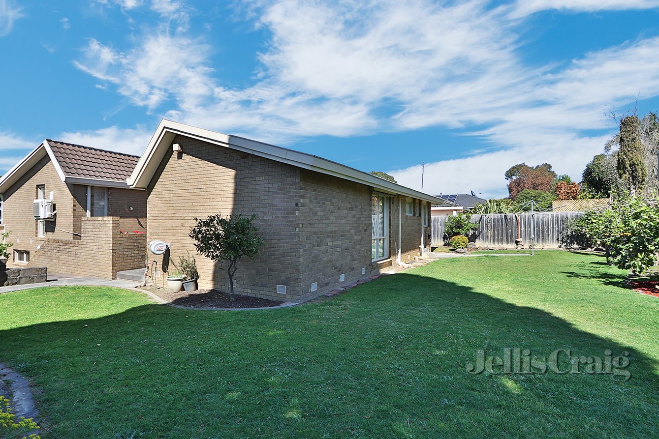 25 Buller Drive, Glen&nbsp;Waverley image 9