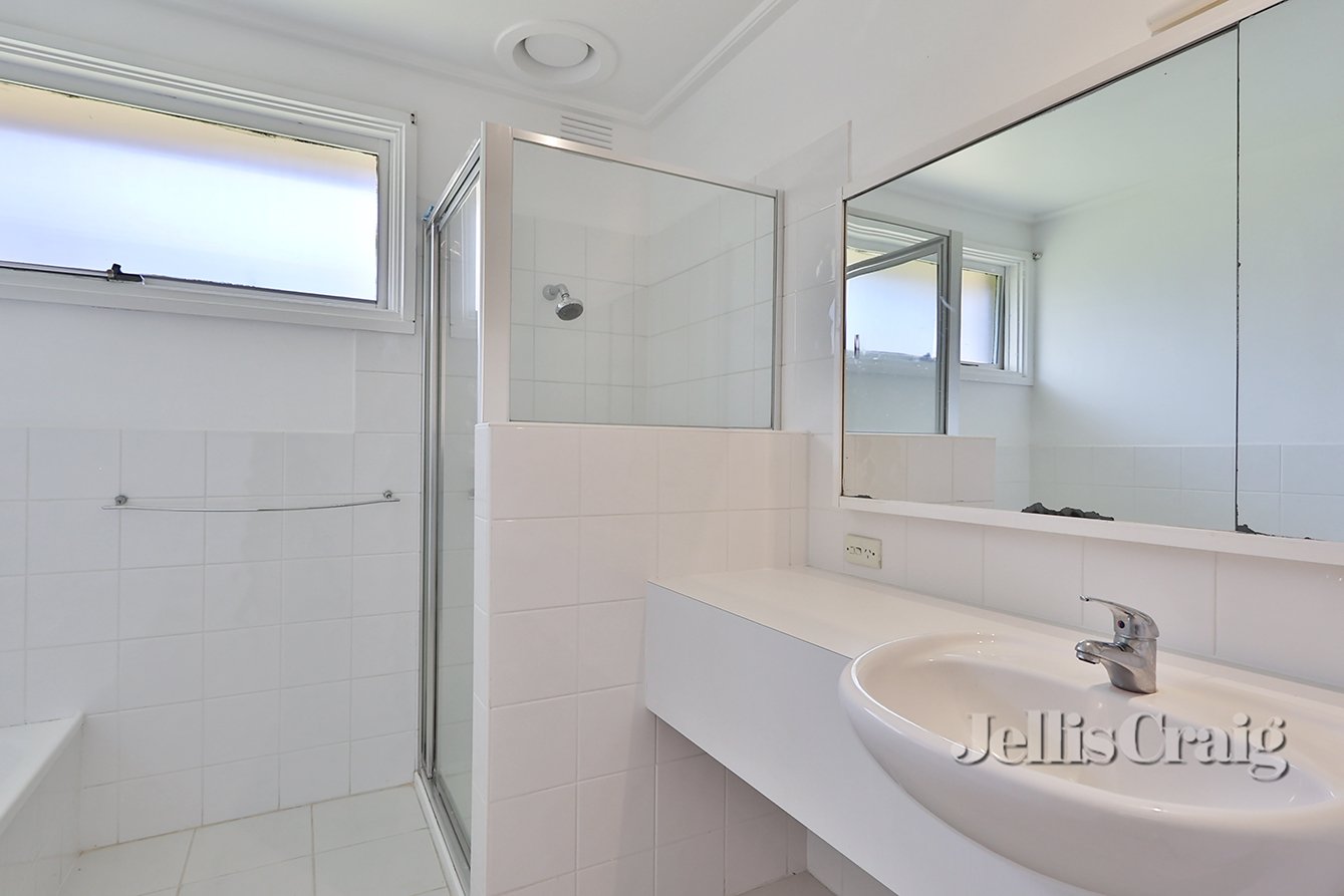 25 Buller Drive, Glen&nbsp;Waverley image 6