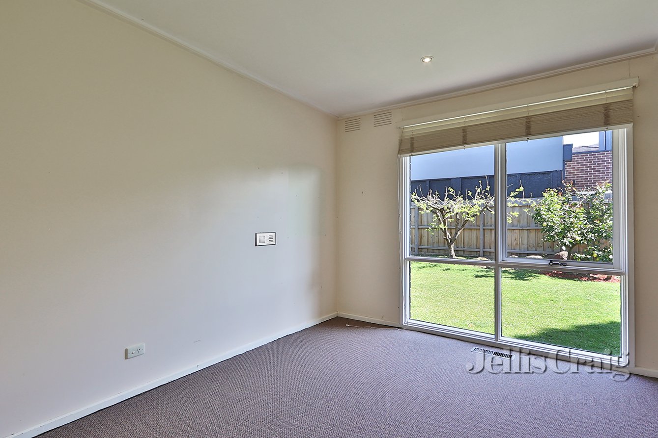 25 Buller Drive, Glen&nbsp;Waverley image 8