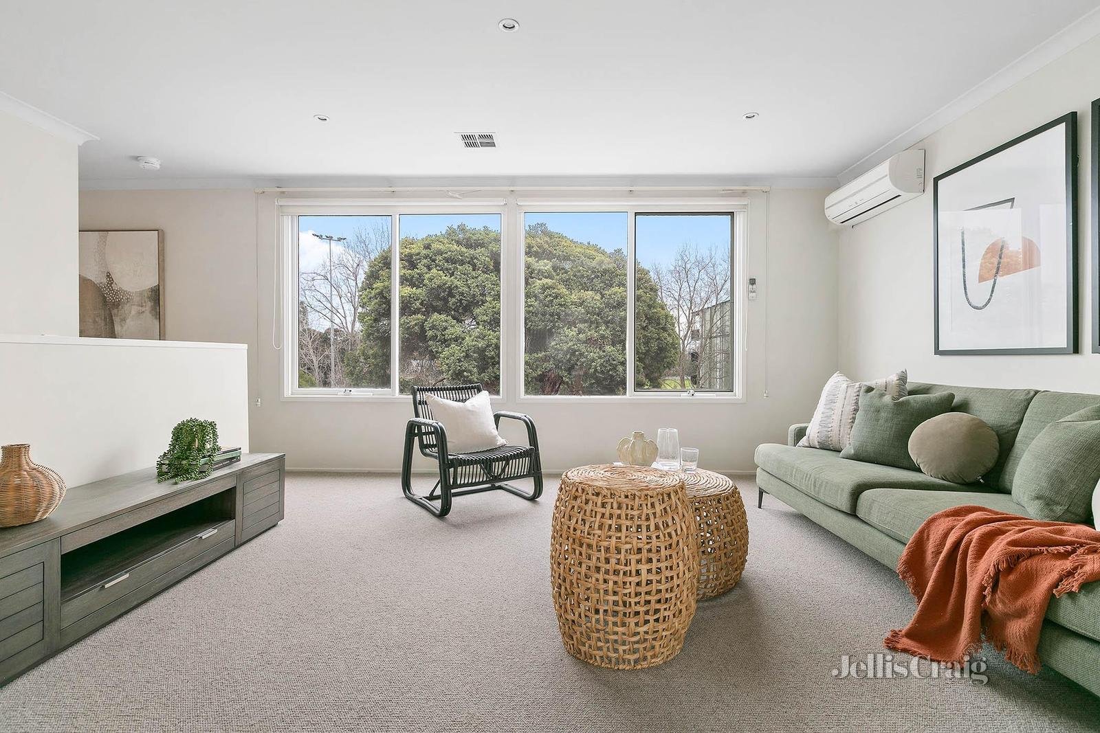 2/5 Burgess Street, Hawthorn image 4