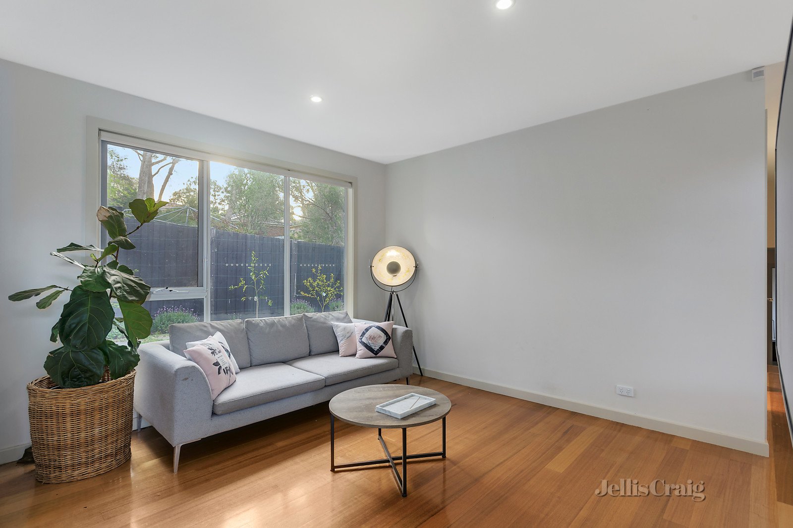 2/5 Calrossie Avenue, Montmorency image 6