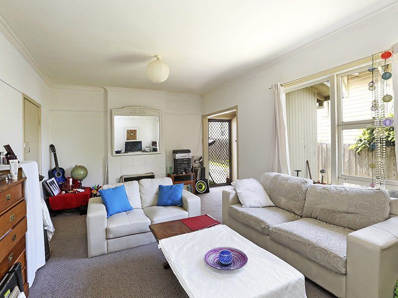 25 Camden Road, Newtown image 2