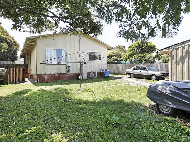 25 Camden Road, Newtown image 4