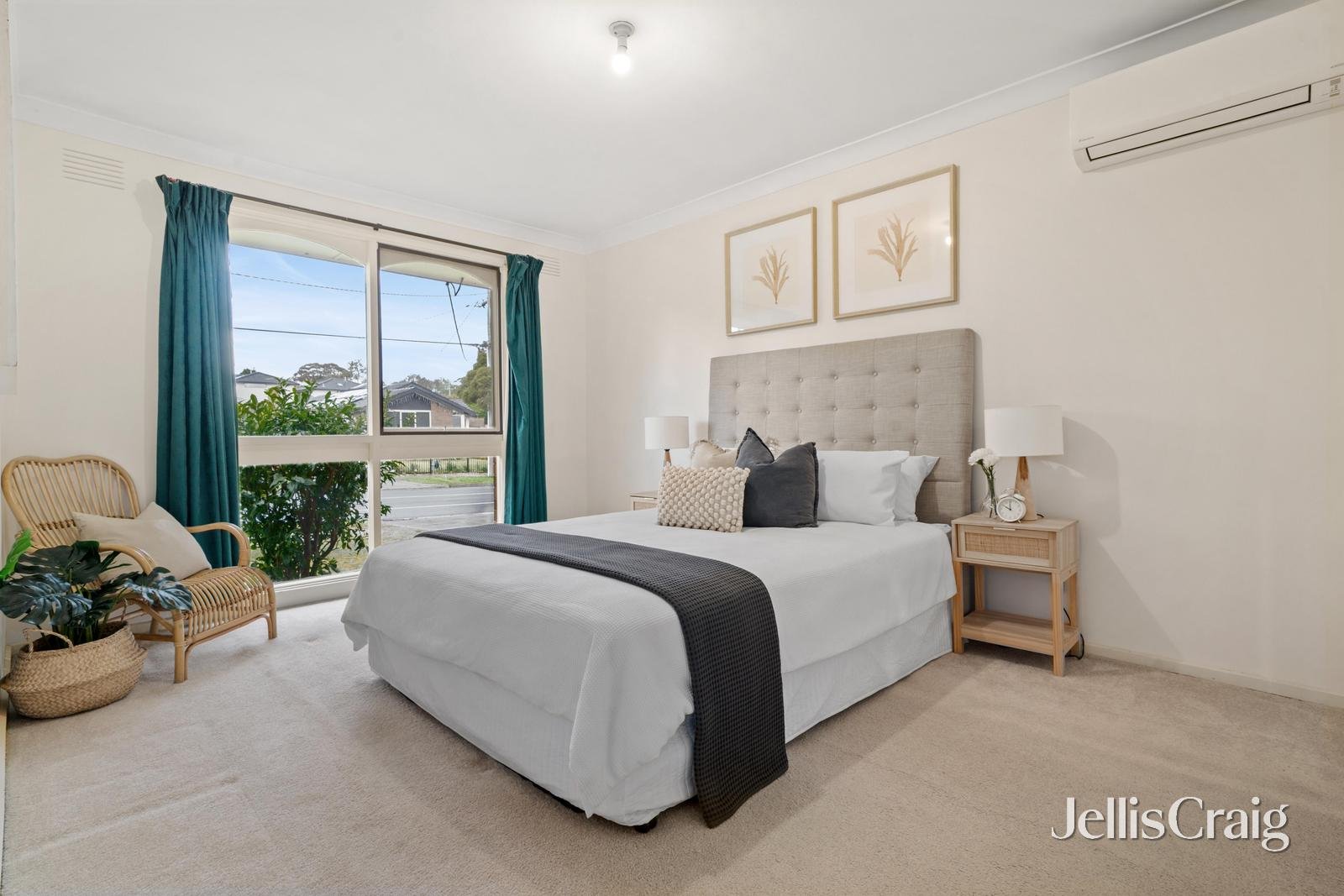 25 Camelot Drive, Glen Waverley image 6