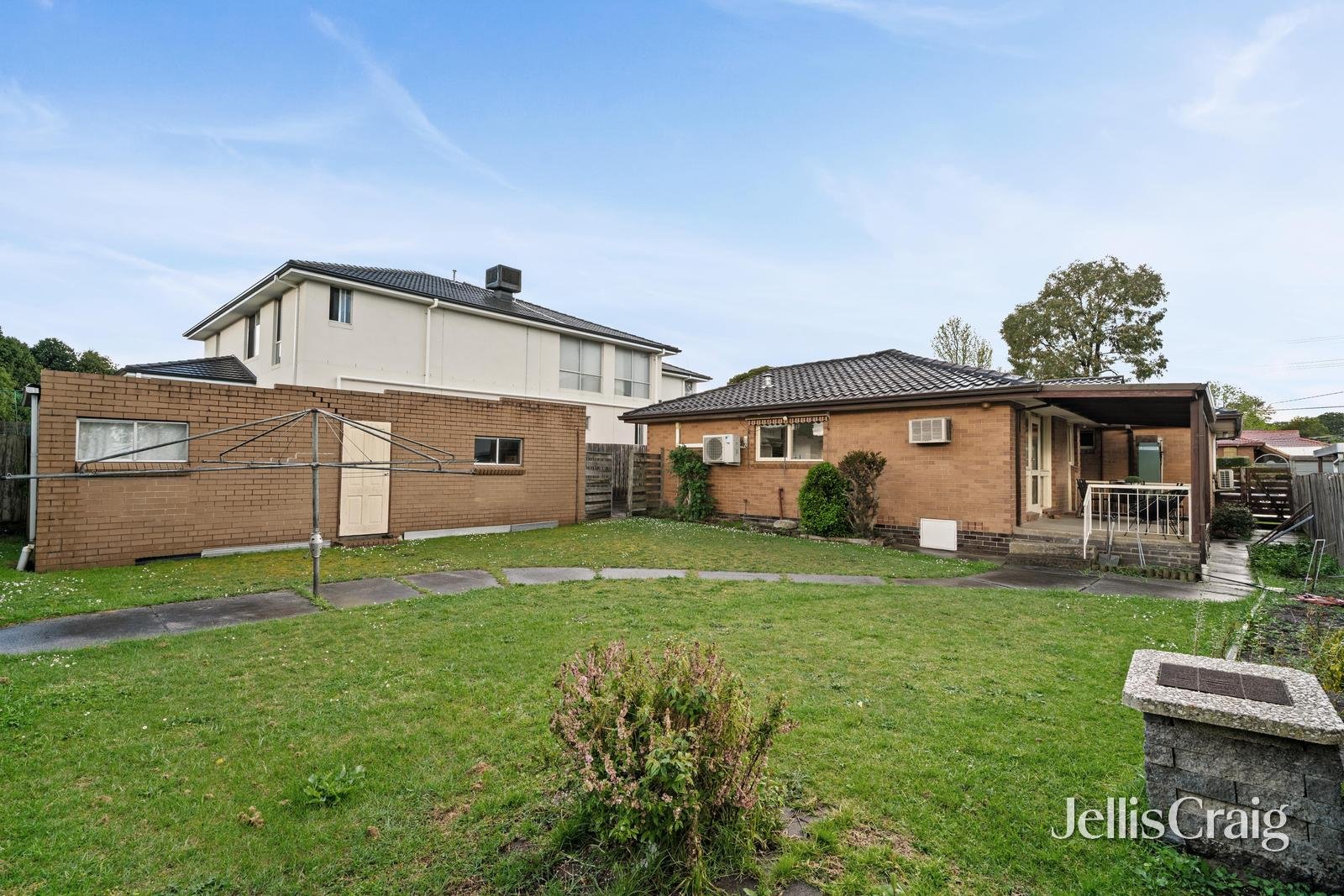 25 Camelot Drive, Glen Waverley image 10