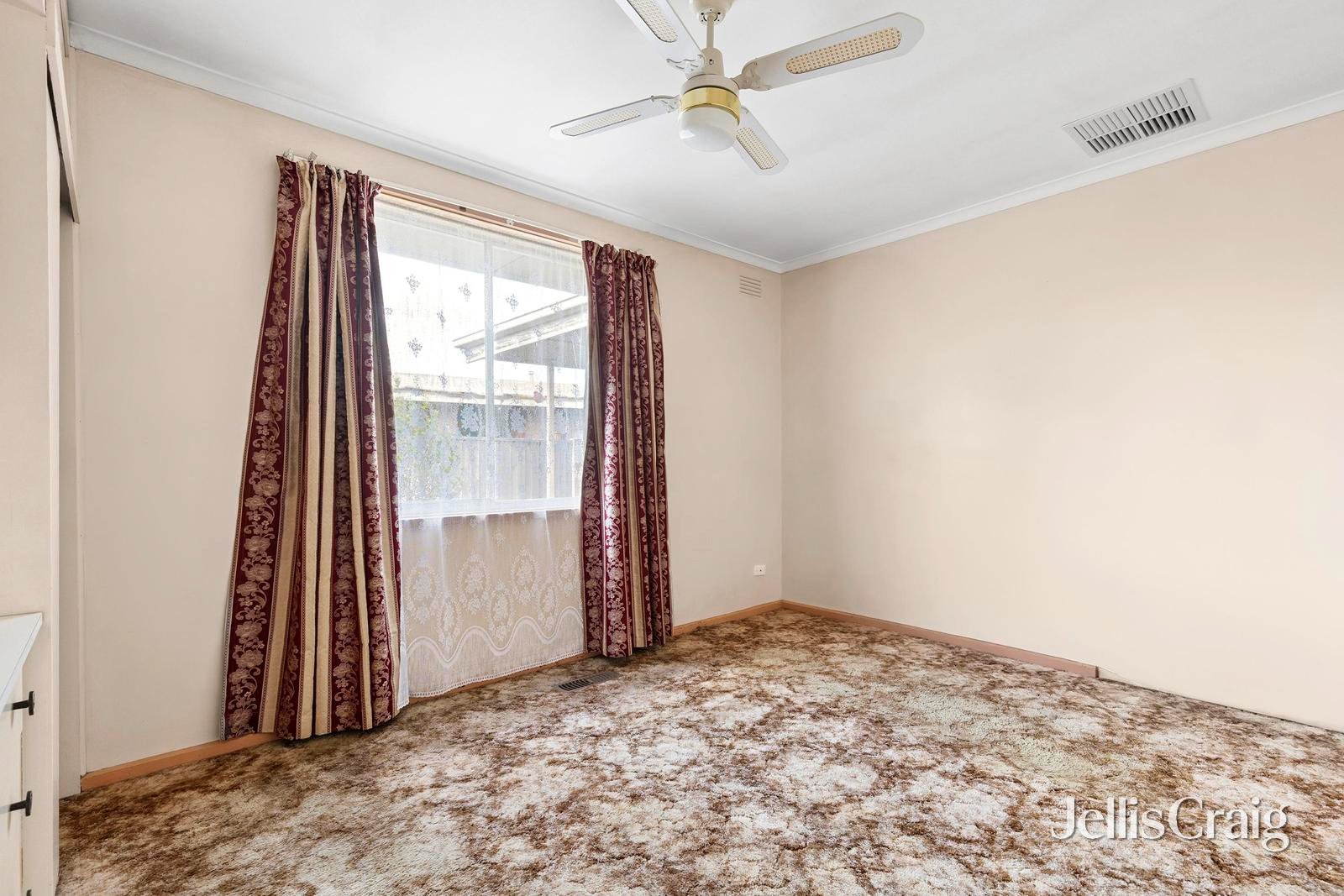 25 Carmarthen Drive, Corio image 5