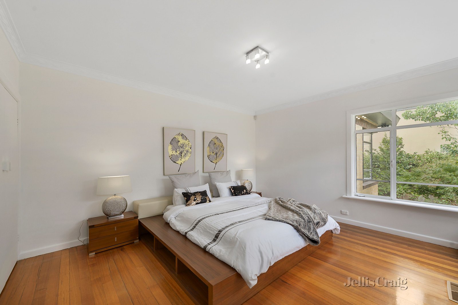 25 Chelmsford Street, Balwyn North image 4