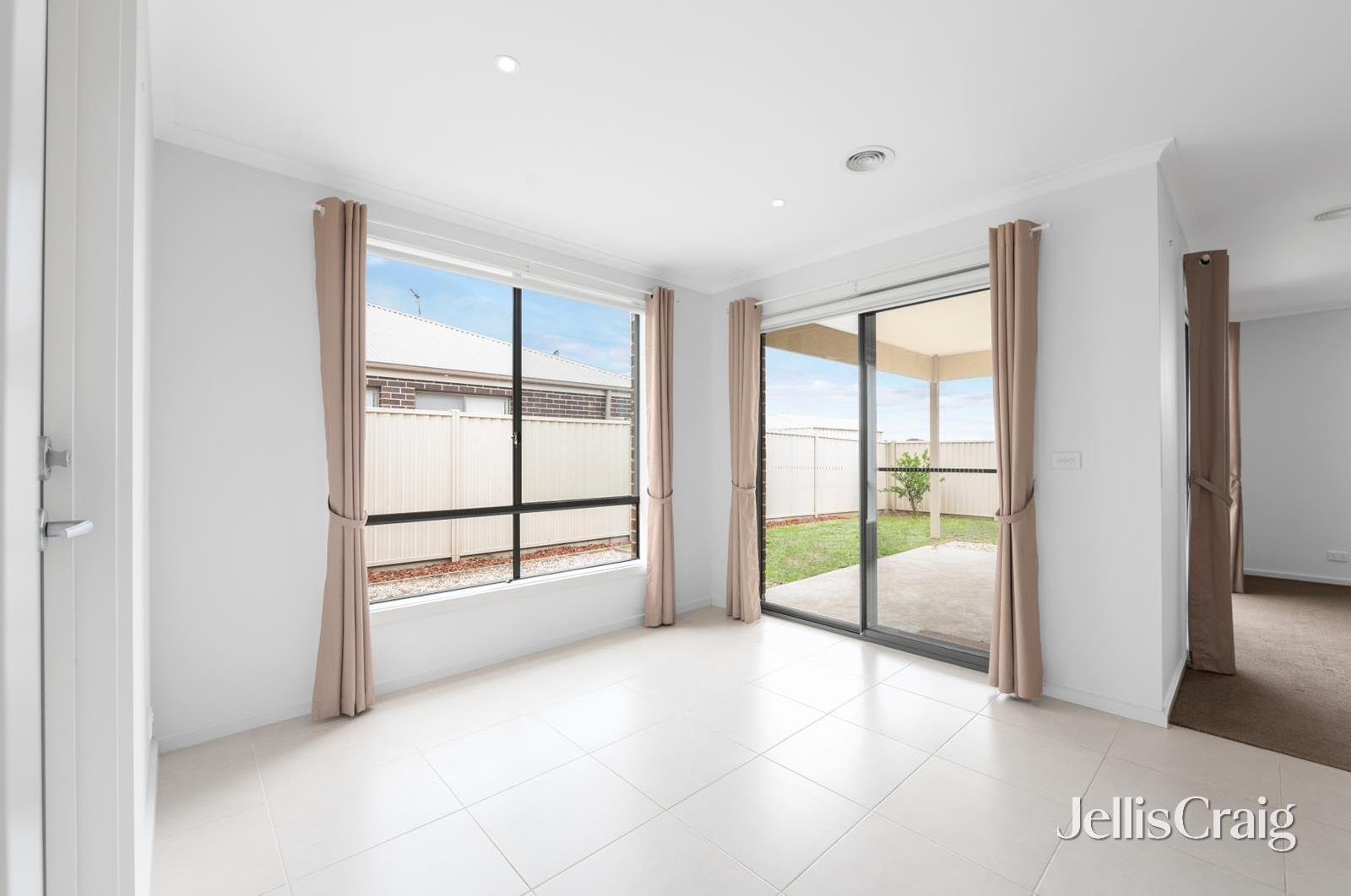 25 Chifley Drive, Delacombe image 5