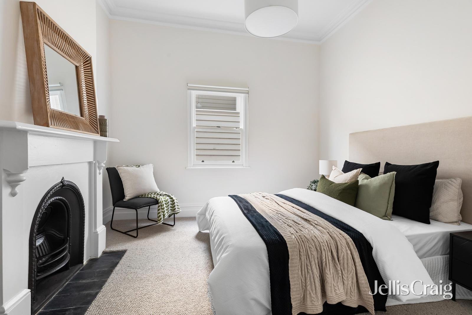 25 Churchill Grove, Hawthorn image 5