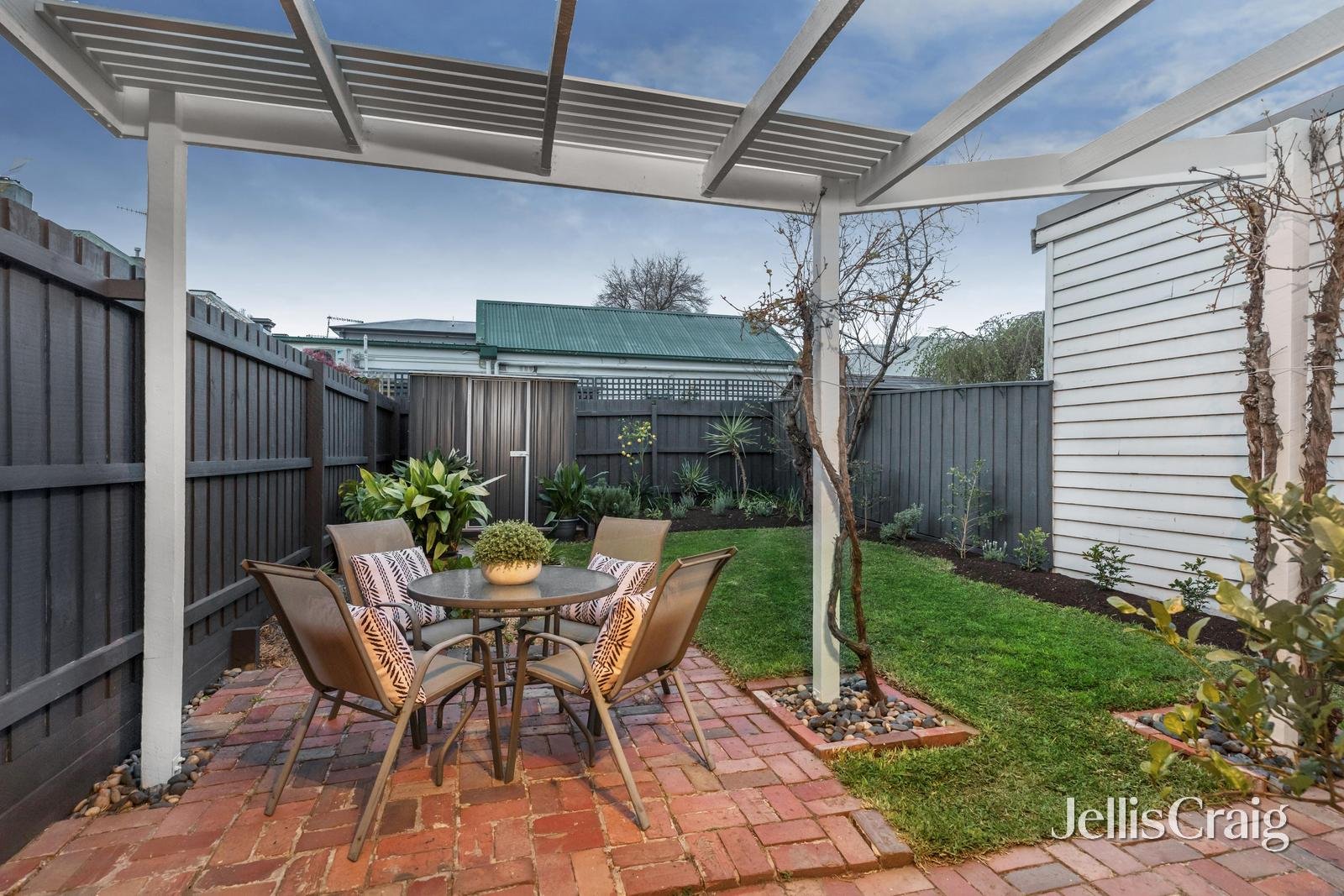 25 Churchill Grove, Hawthorn image 8