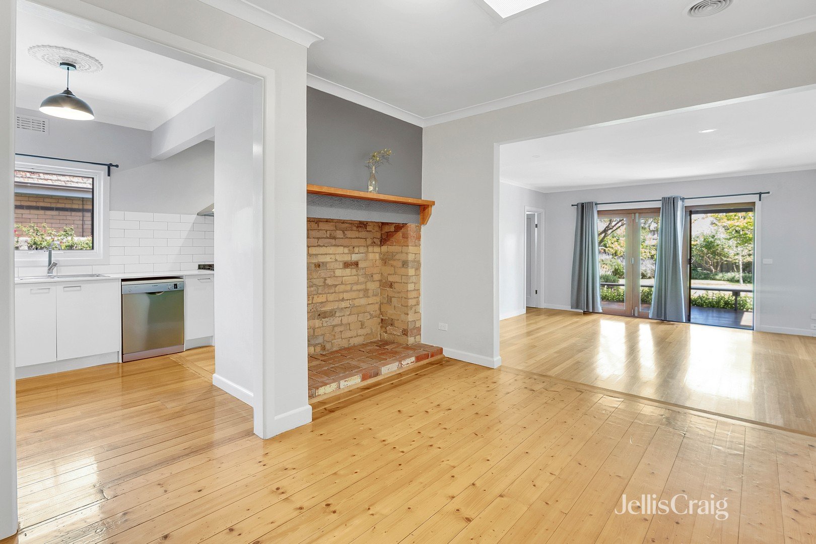 25 Churchill Street, Glenroy image 3