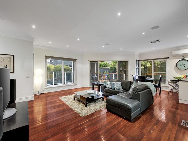 25 Clydesdale Street, Box Hill image 4