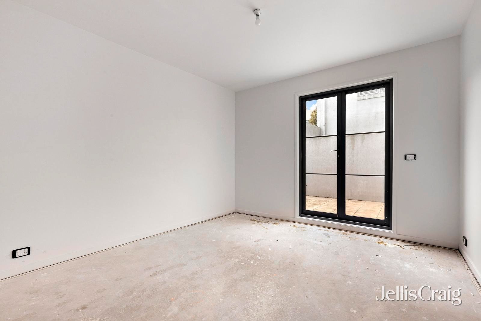 2/5 Cobden Street, North Melbourne image 5