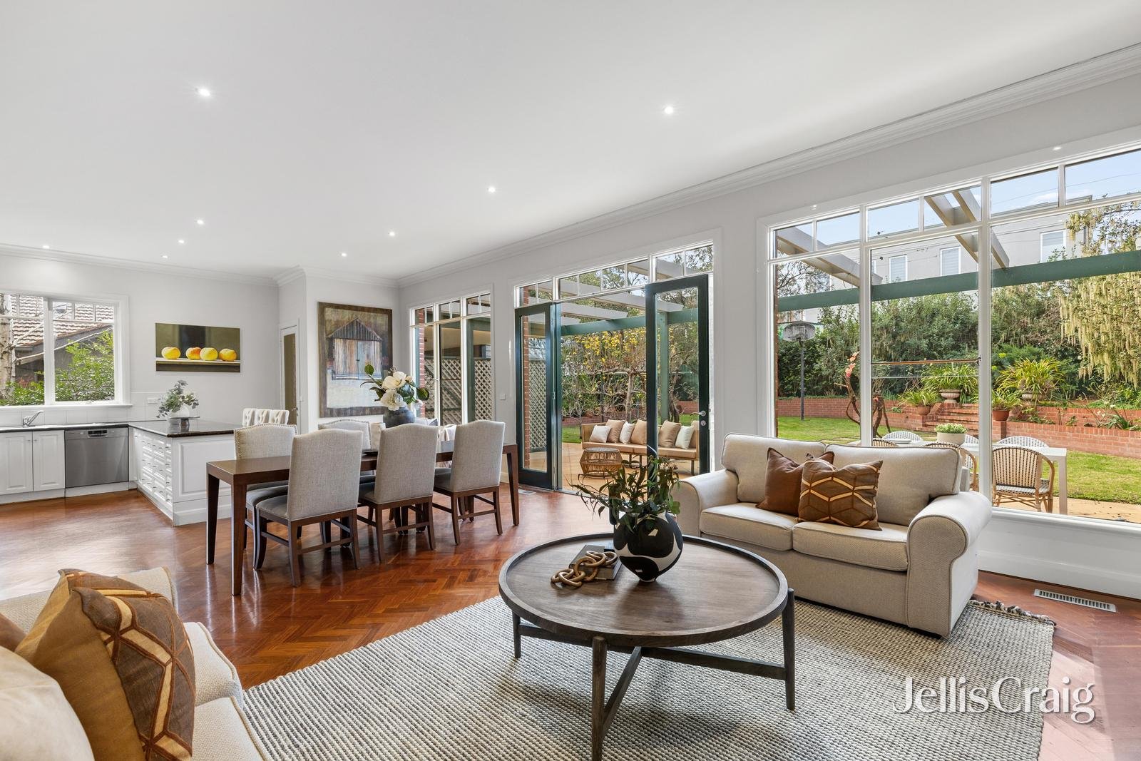 25 Cochran Avenue, Camberwell image 3