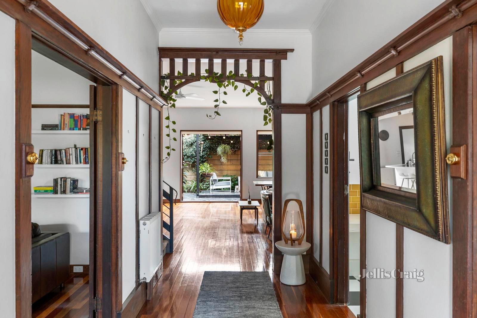25 Darling Road, Malvern East image 2