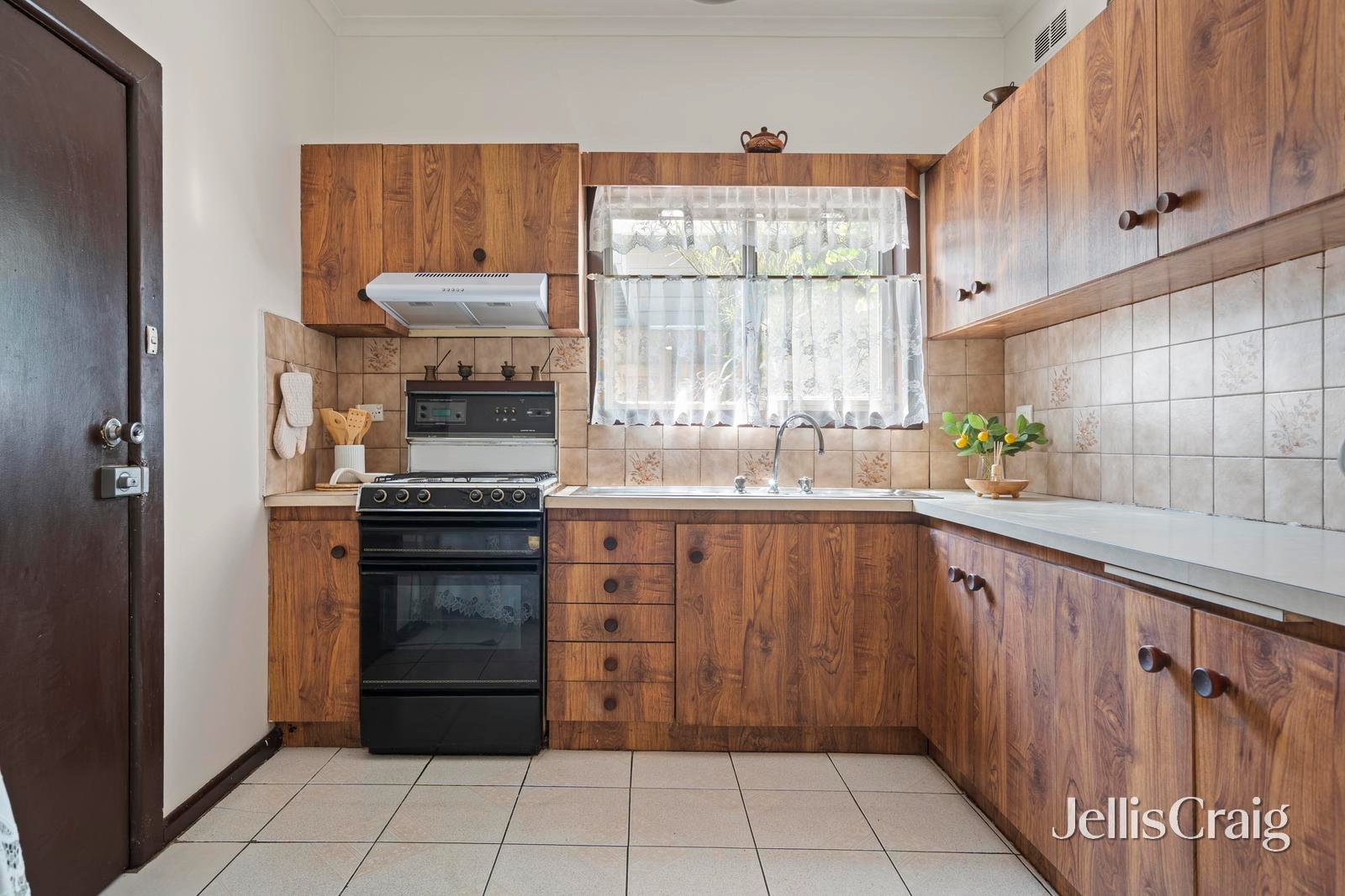 25 De Carle Street, Brunswick image 5