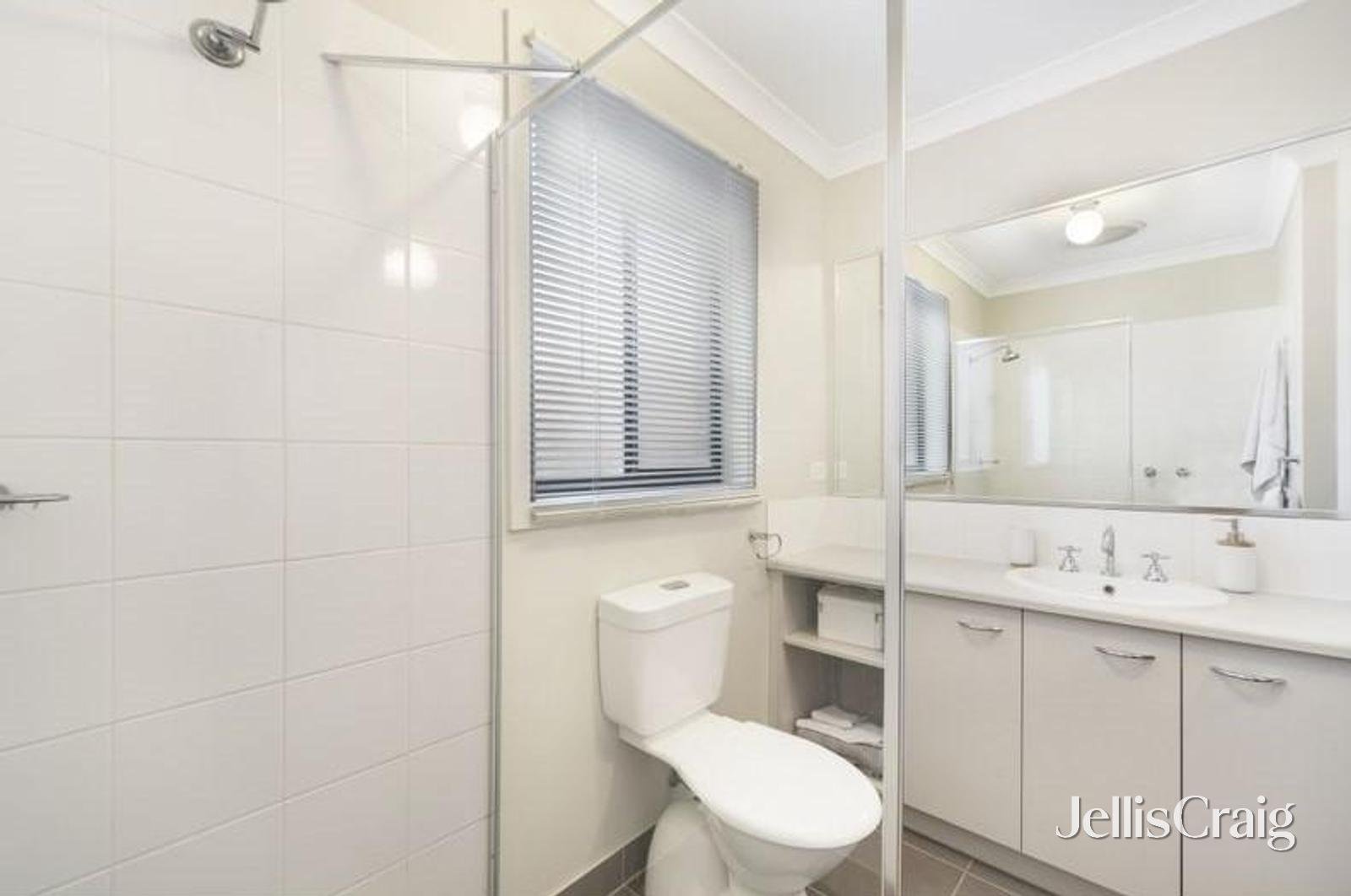 25 Deakin Drive, Delacombe image 6
