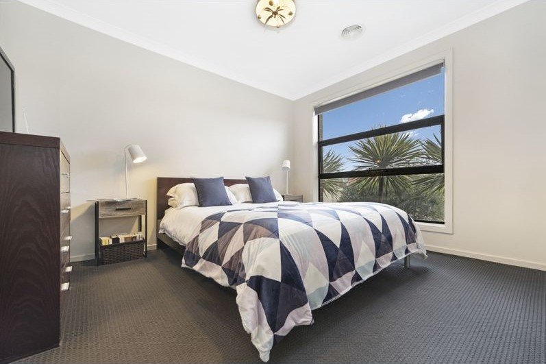 25 Deakin Drive, Delacombe image 5