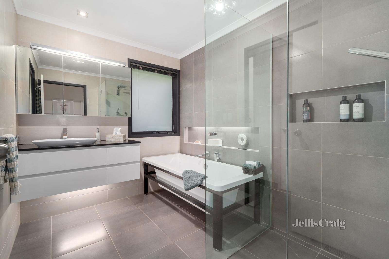 25 Diosma Road, Eltham image 8