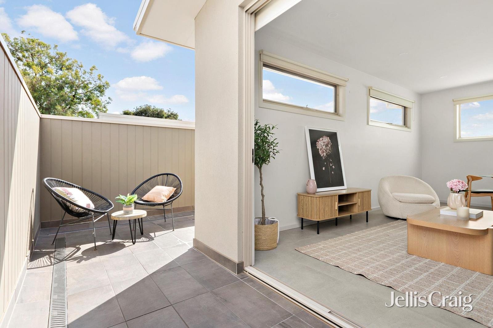 2/5 Donald Avenue, Essendon image 10