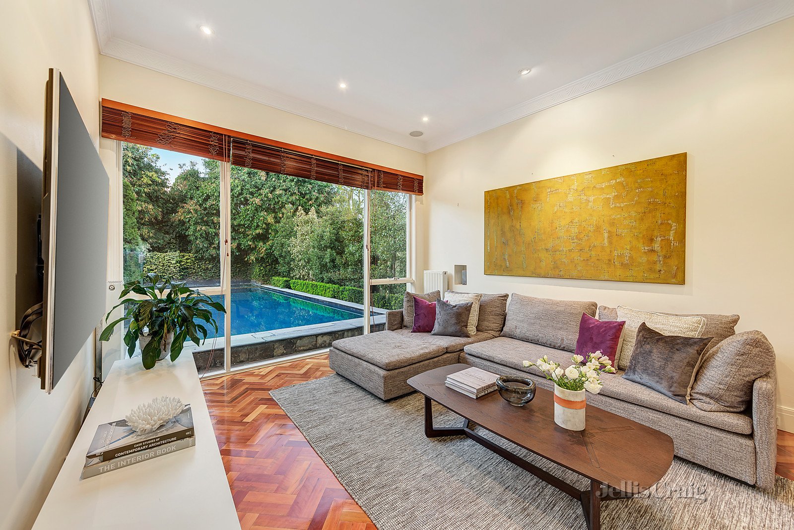 25 Dorrington Avenue, Glen Iris image 4