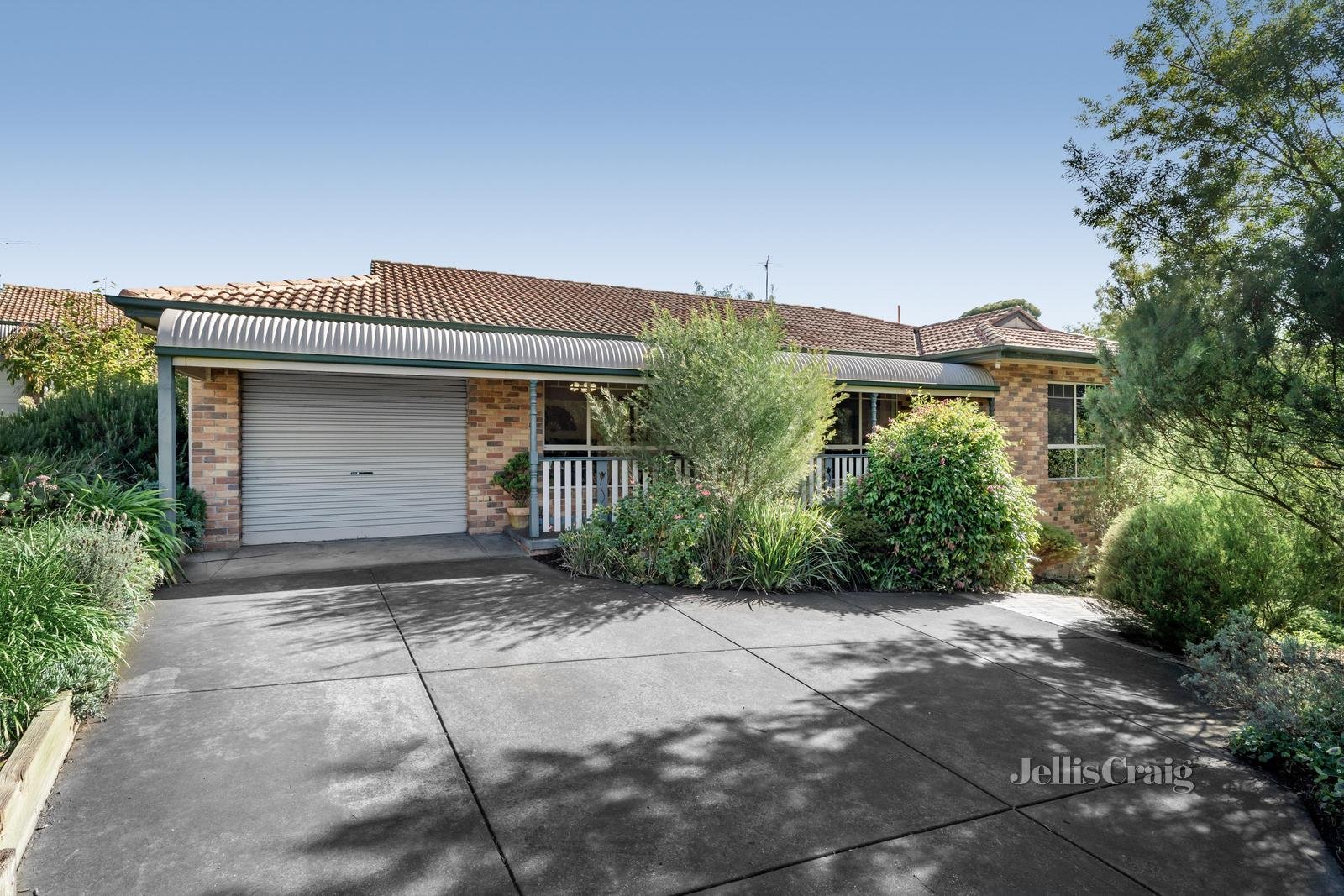 25 Echuca Road, Greensborough image 1