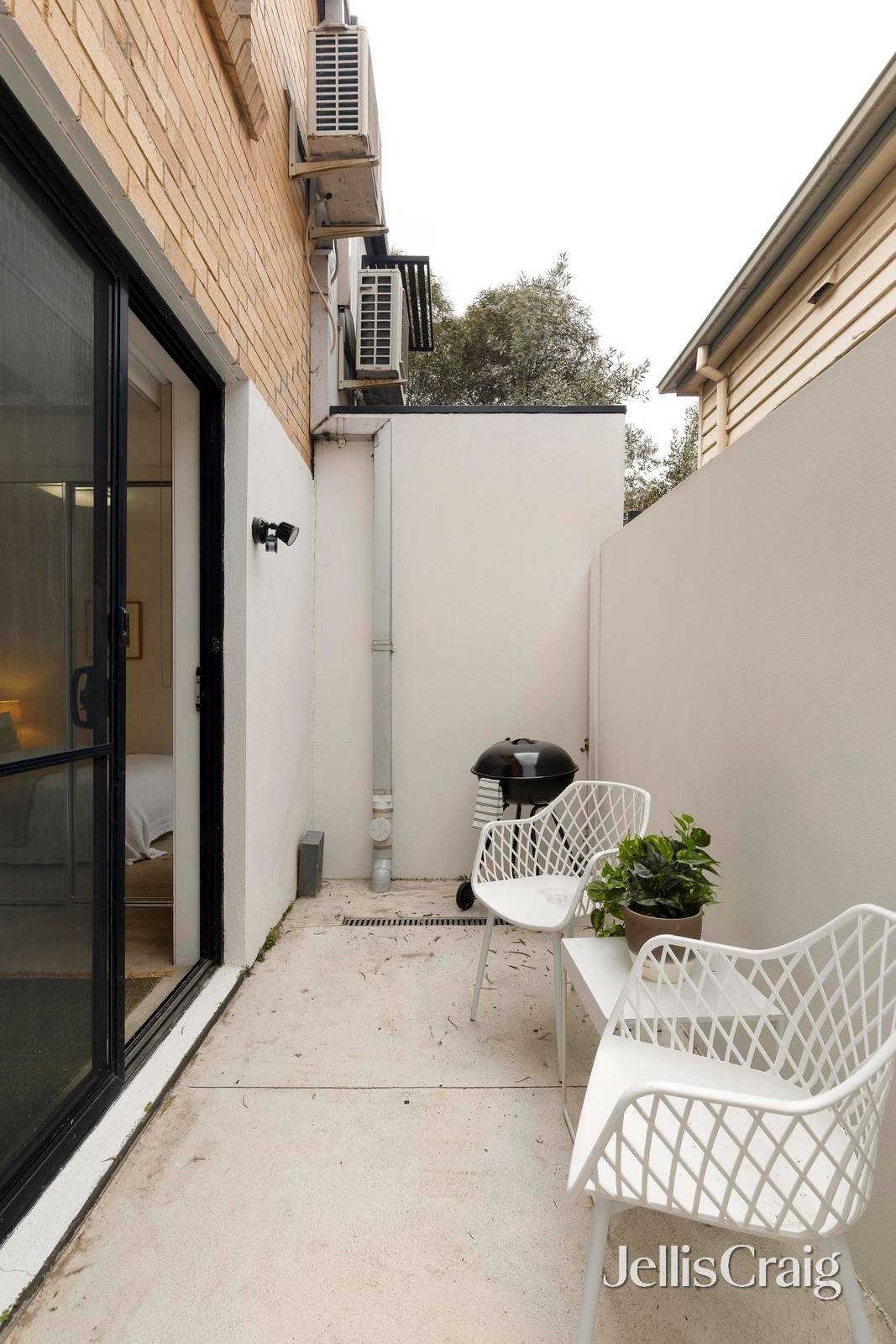 2/5 Emmaline Street, Northcote image 9