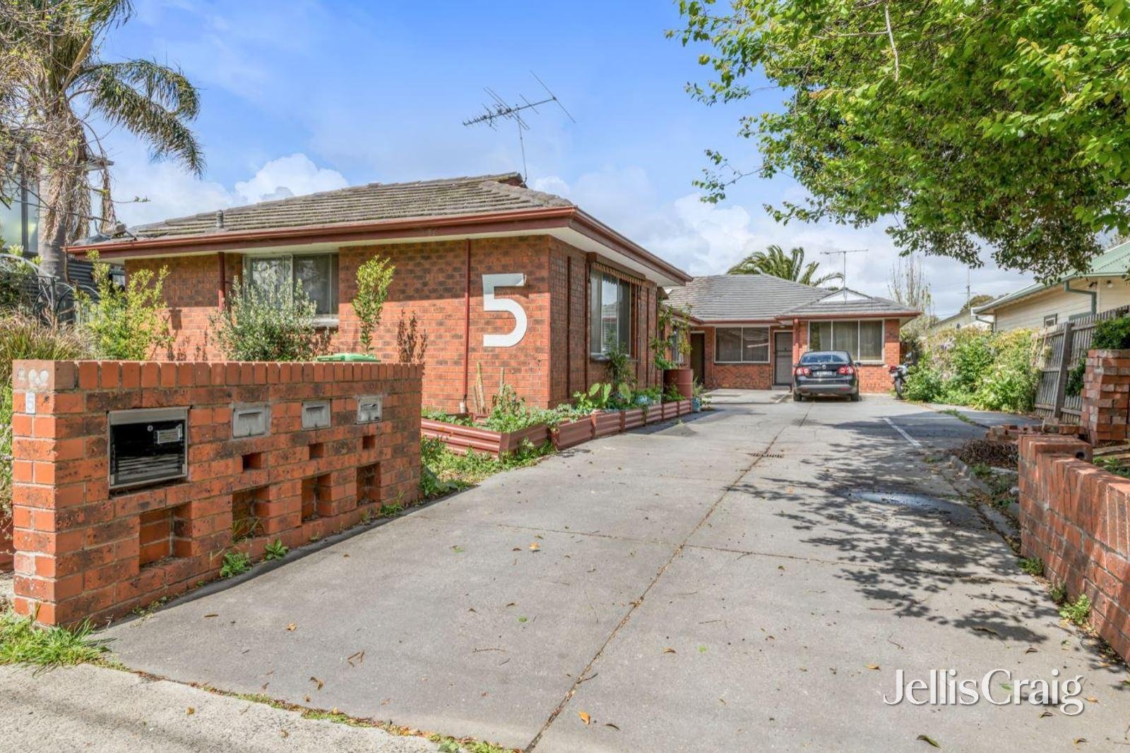 2/5 Evans Street, Fairfield image 13