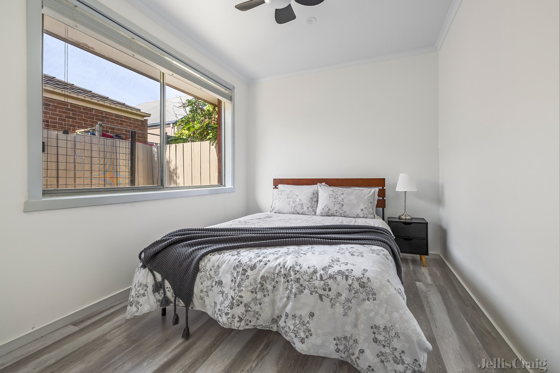 2/5 Evans Street, Fairfield image 8