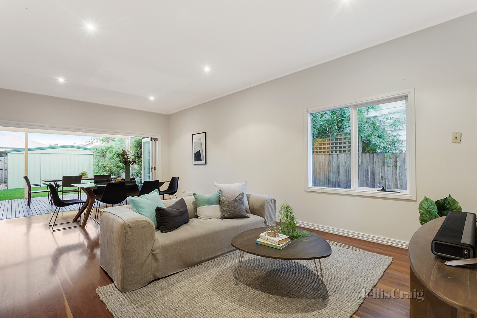 25 Exhibition Street, Mckinnon image 2
