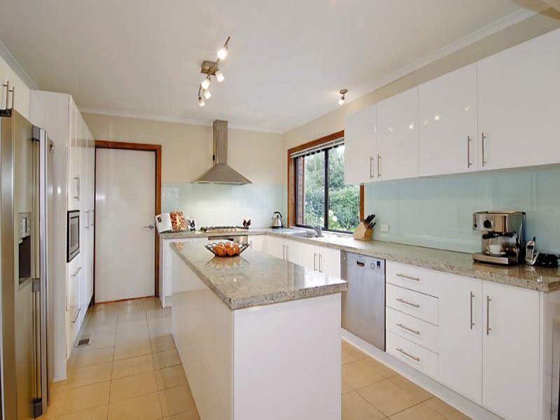 25 Fairbank Crescent, Templestowe Lower image 6