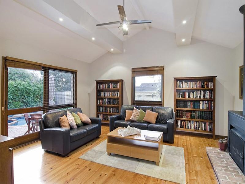 25 Fairbank Crescent, Templestowe Lower image 7