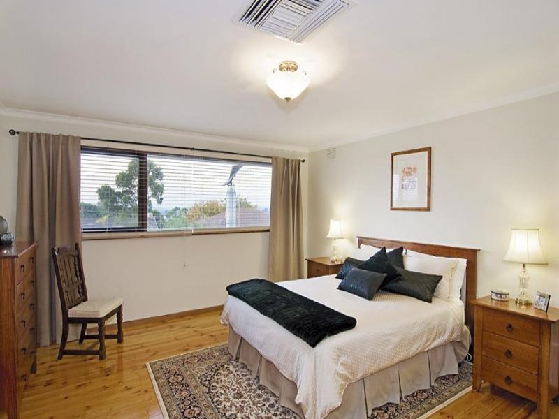 25 Fairbank Crescent, Templestowe Lower image 8