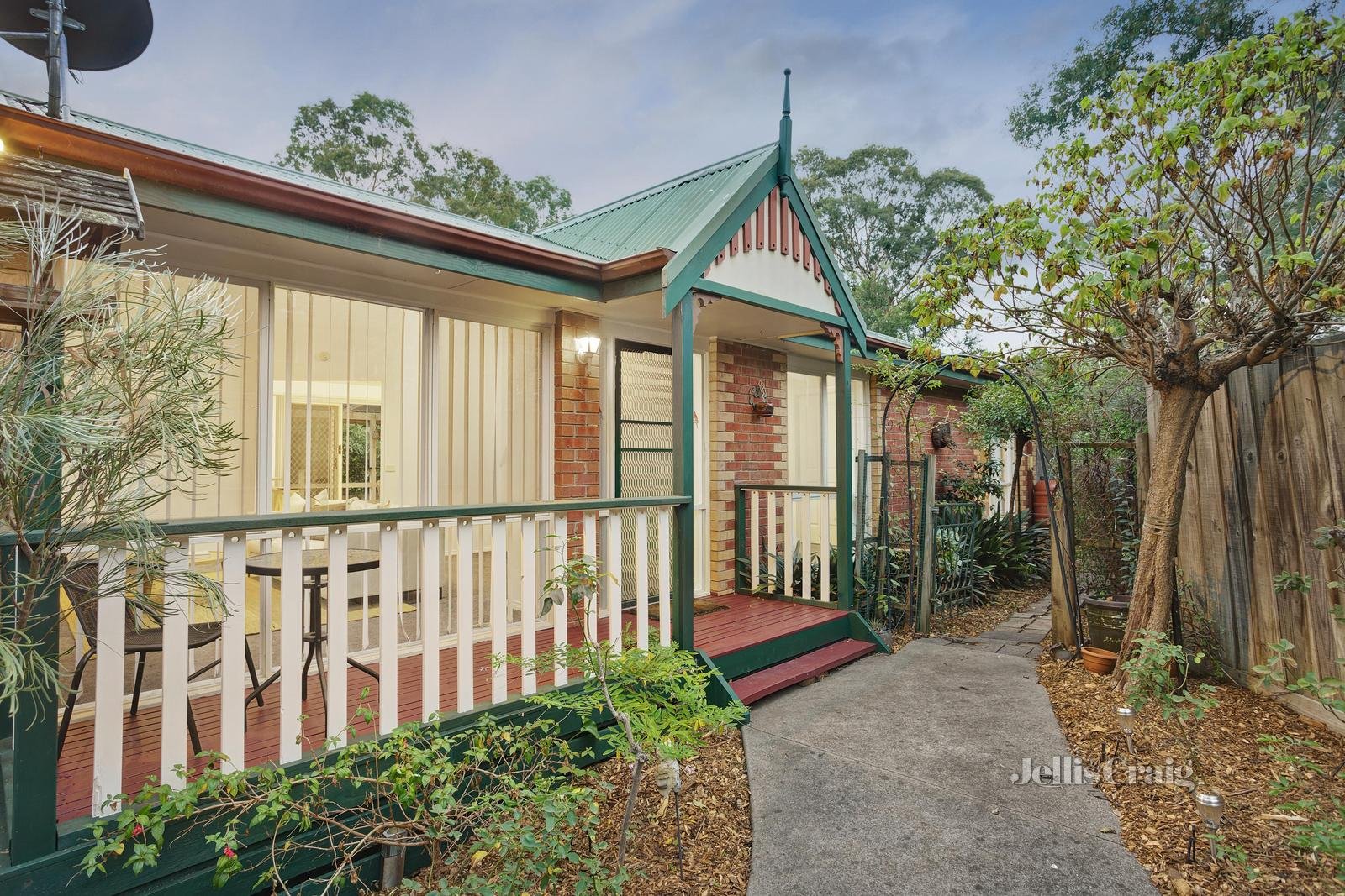 2/5 Flint Street, Eltham image 15