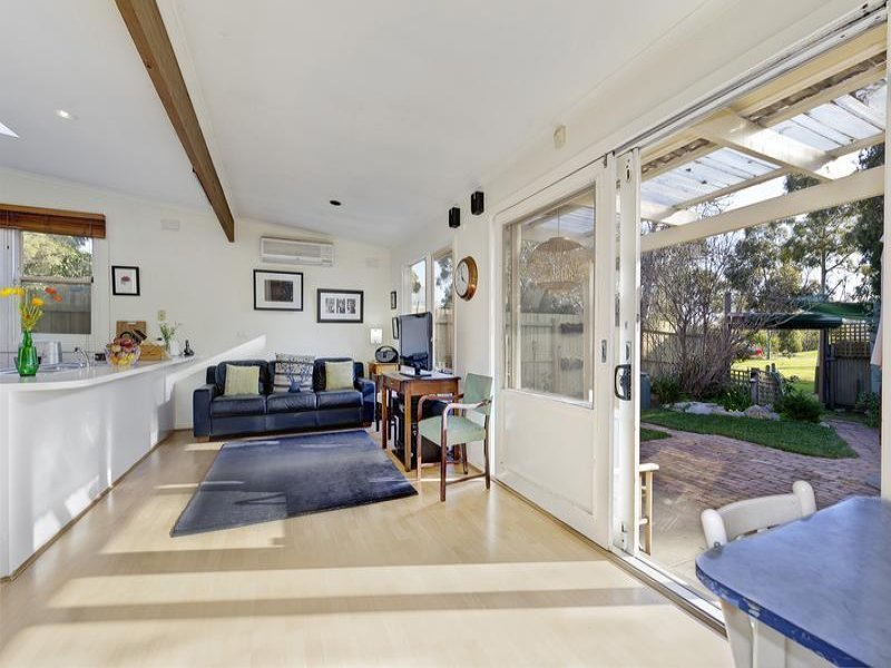 25 Foley Street, Kew image 4