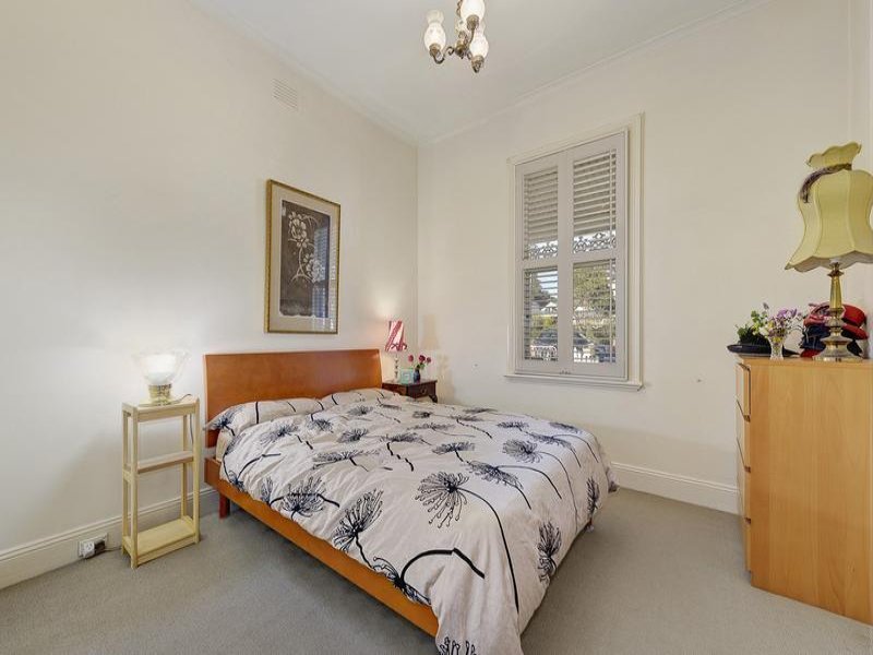 25 Foley Street, Kew image 5