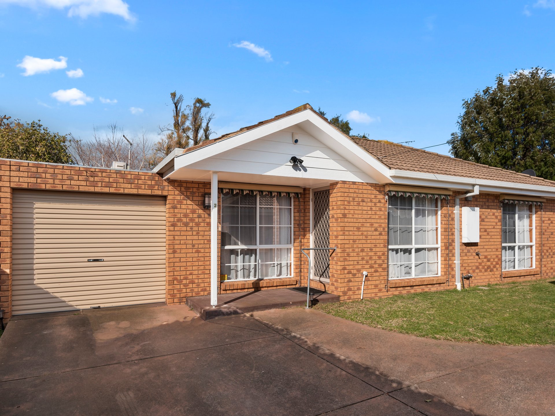 2/5 Freesia Court, Whittington image 9