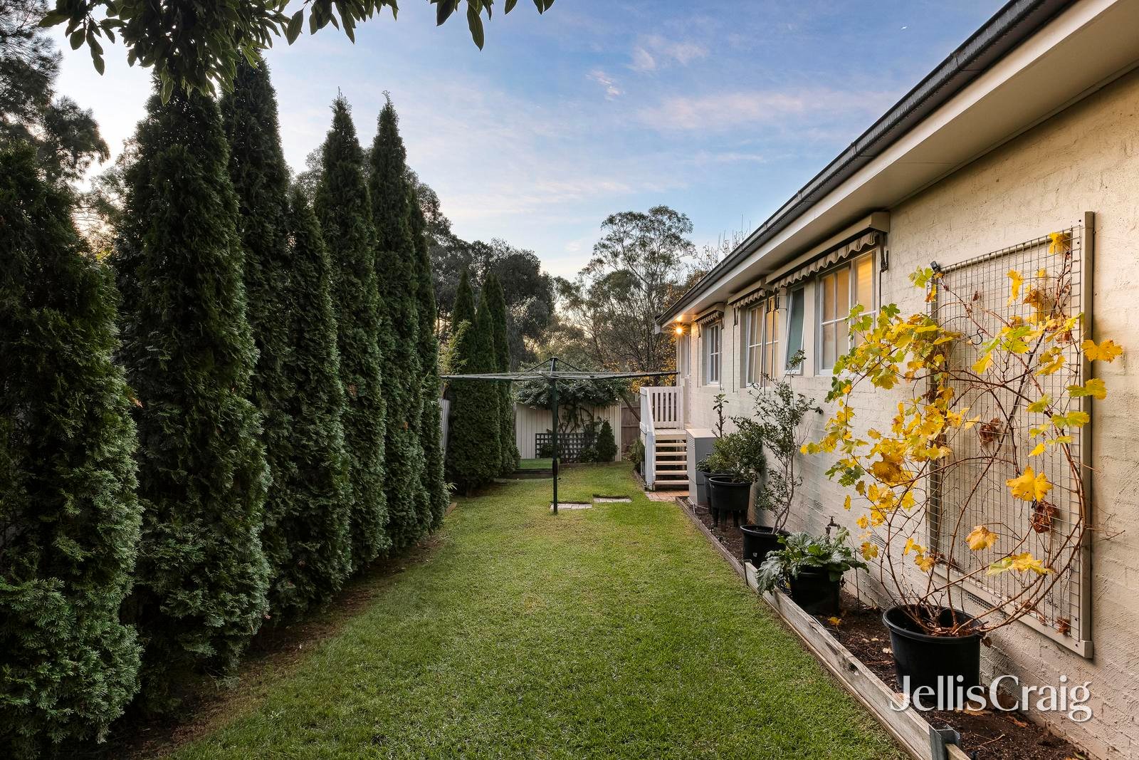 2/5 Fricker Avenue, Greensborough image 17